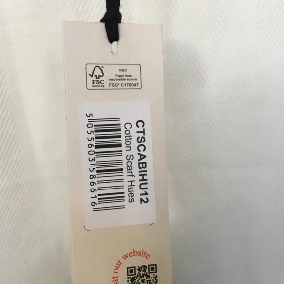 TBCo x abisola omole cotton bandana scarf - red ombre - Picture 10 of 13